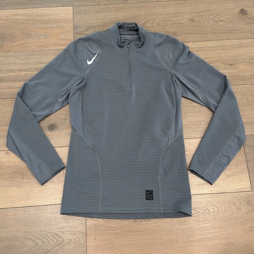 NIKE PRO Gray Therma-Fit Dri-Fit Fitted 1/4 Zipper Pullover Long Sleeve Top Sz S